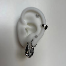 Load image into Gallery viewer, TINA | ear cuff
